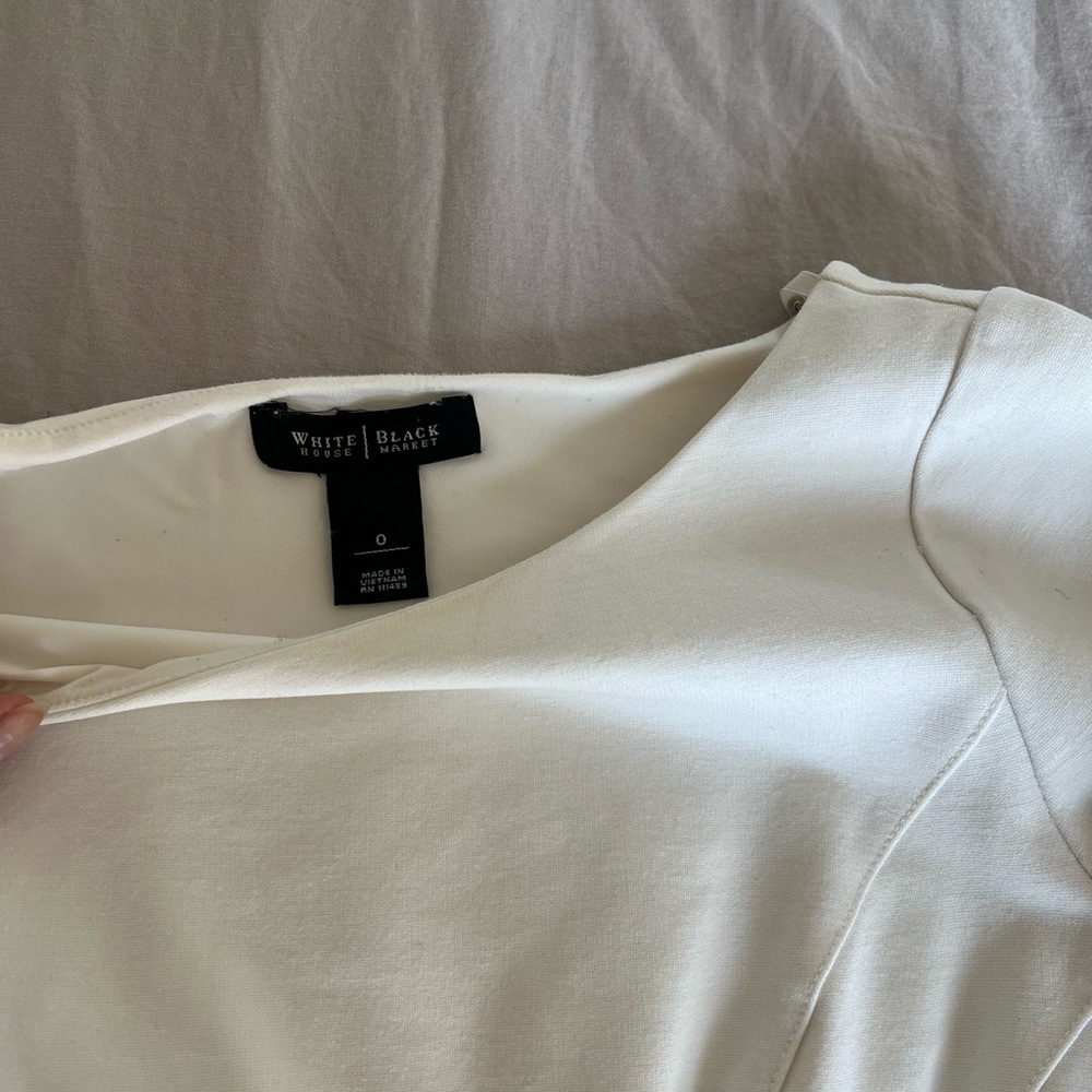 White House Black Market Blouse - Picture 6 of 7
